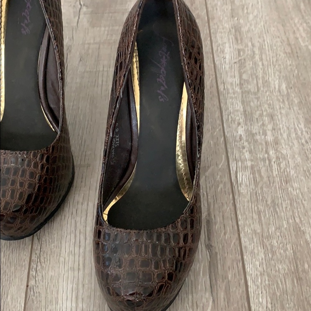 Shoe Dazzle Brown Patterned Heels - image 7